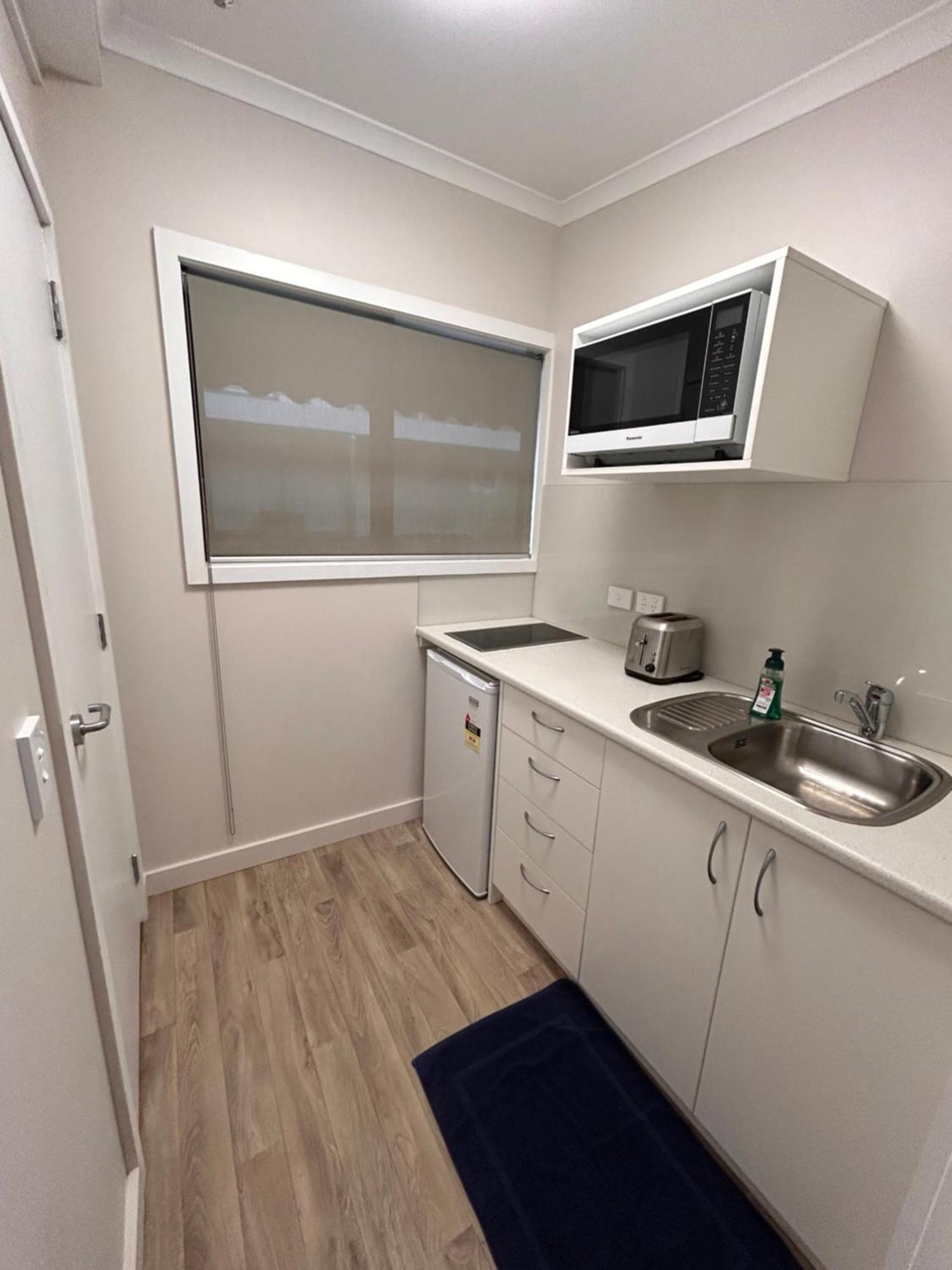 Terapa Motor Inn Хамилтън Екстериор снимка
