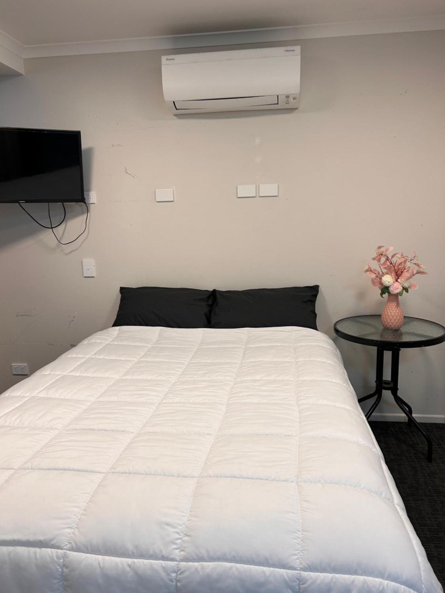 Terapa Motor Inn Хамилтън Екстериор снимка