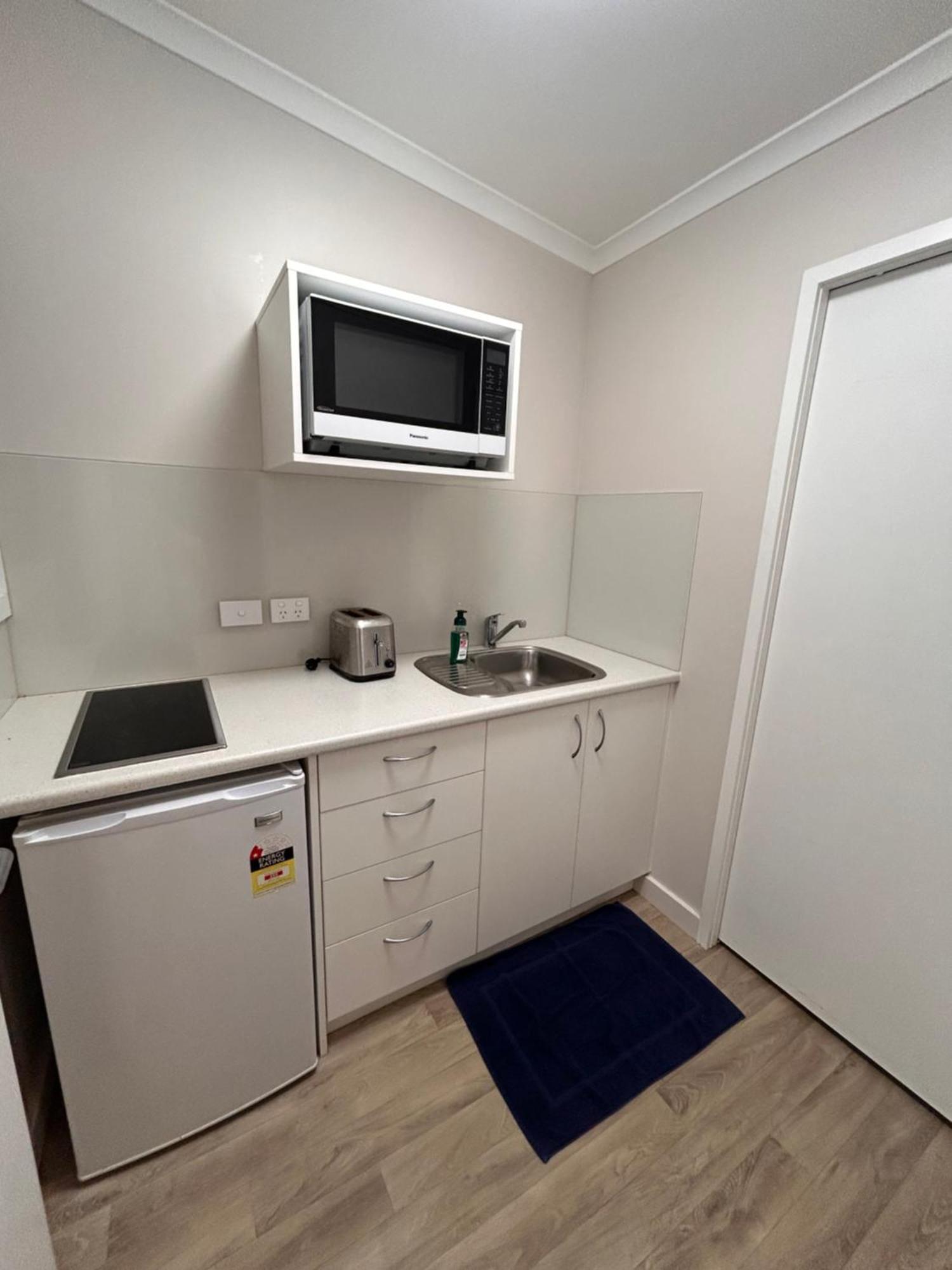 Terapa Motor Inn Хамилтън Екстериор снимка